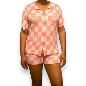 Pink Checkered Top and Shorts Sweater Set Women’s Large